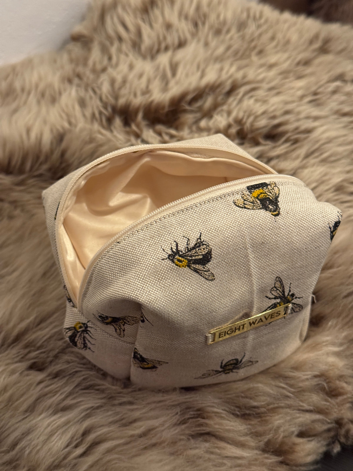 The Oxford Pouch | Busy Bees