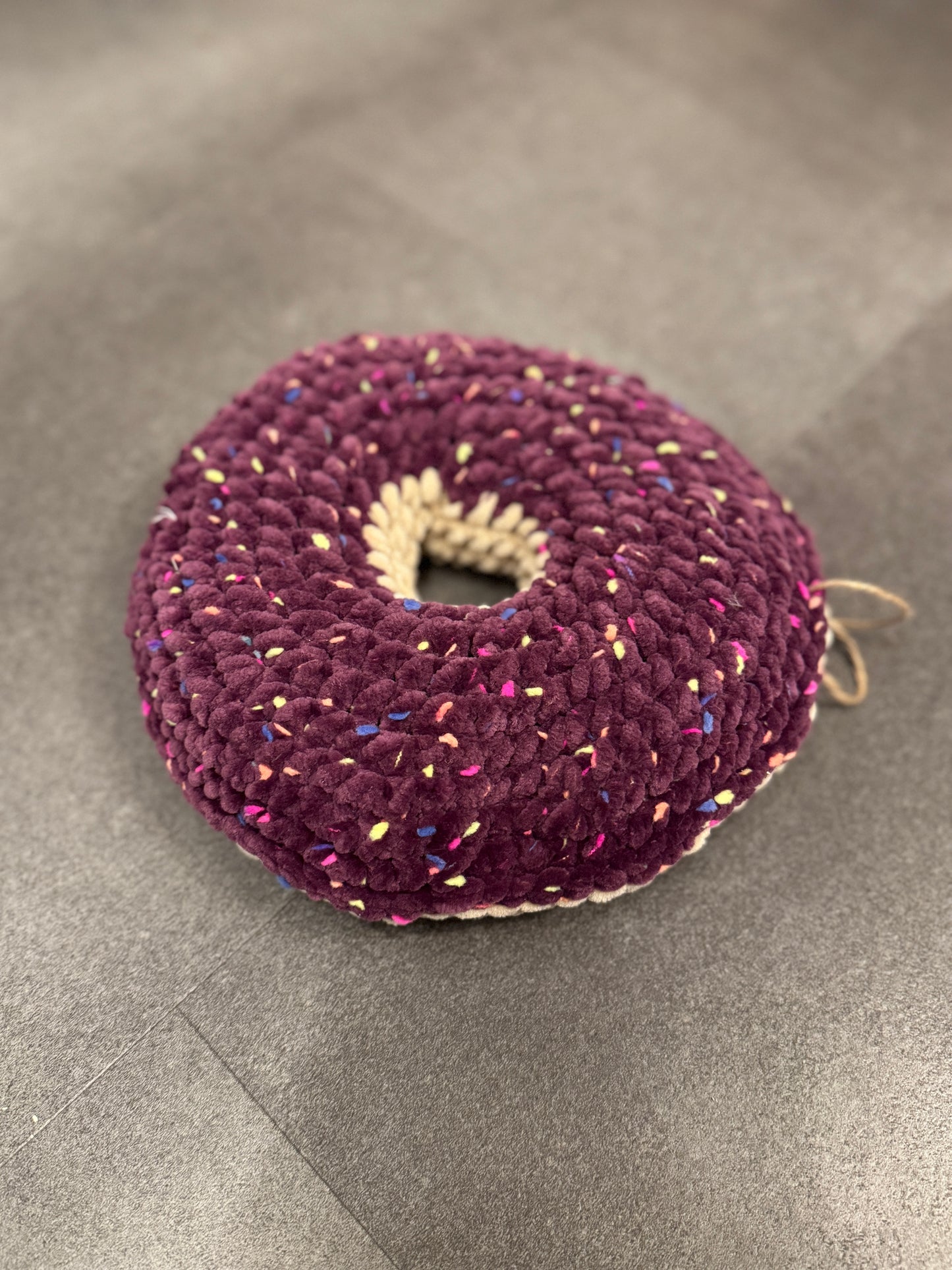 Kirschkernkissen Donut
