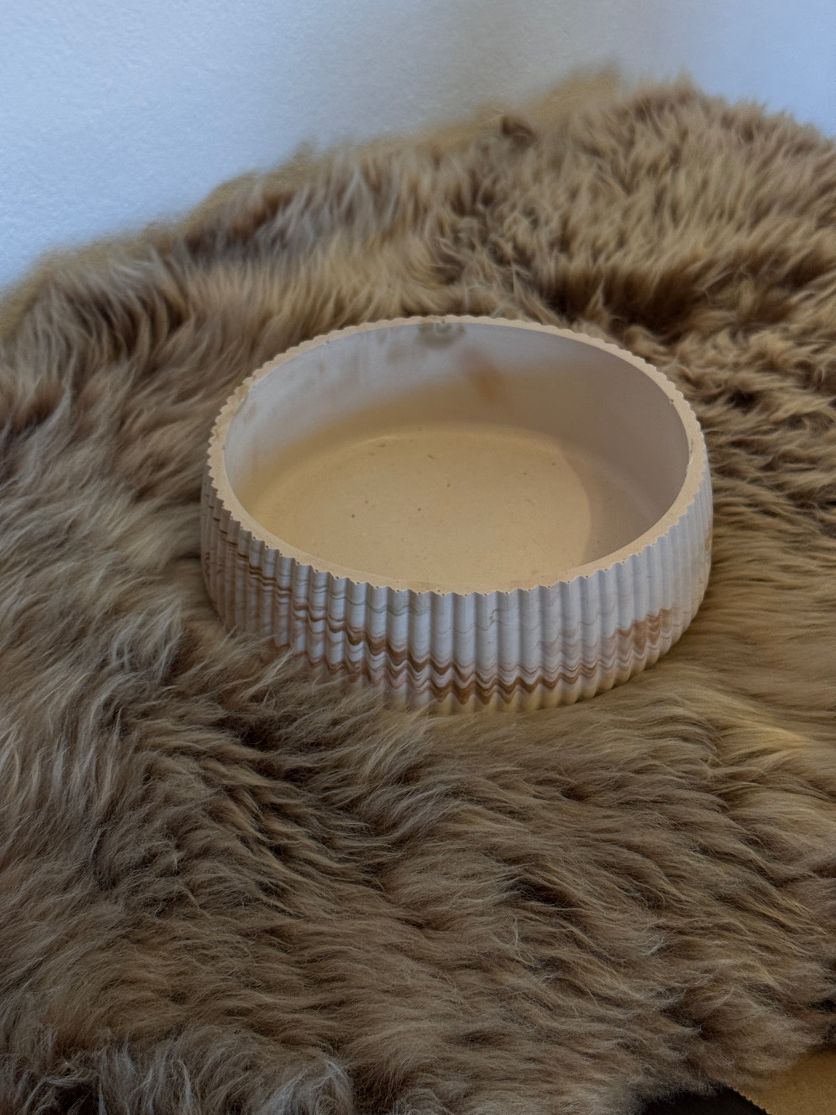 The Convex Fluted Schale