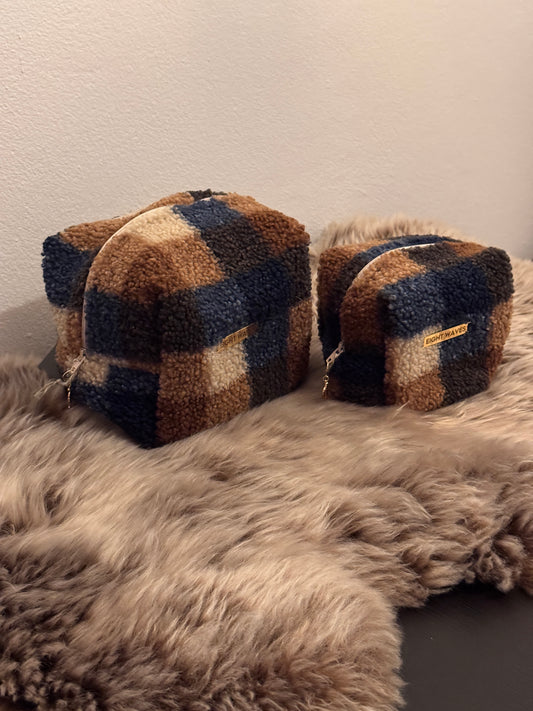 The Oxford Pouch | Cabin Cozy