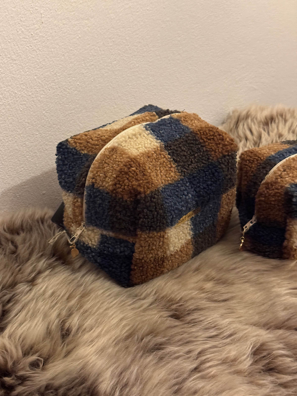 The Oxford Pouch | Cabin Cozy